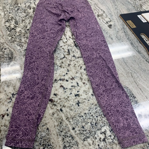 Lululemon align leggings (Authentic) - Picture 4 of 8